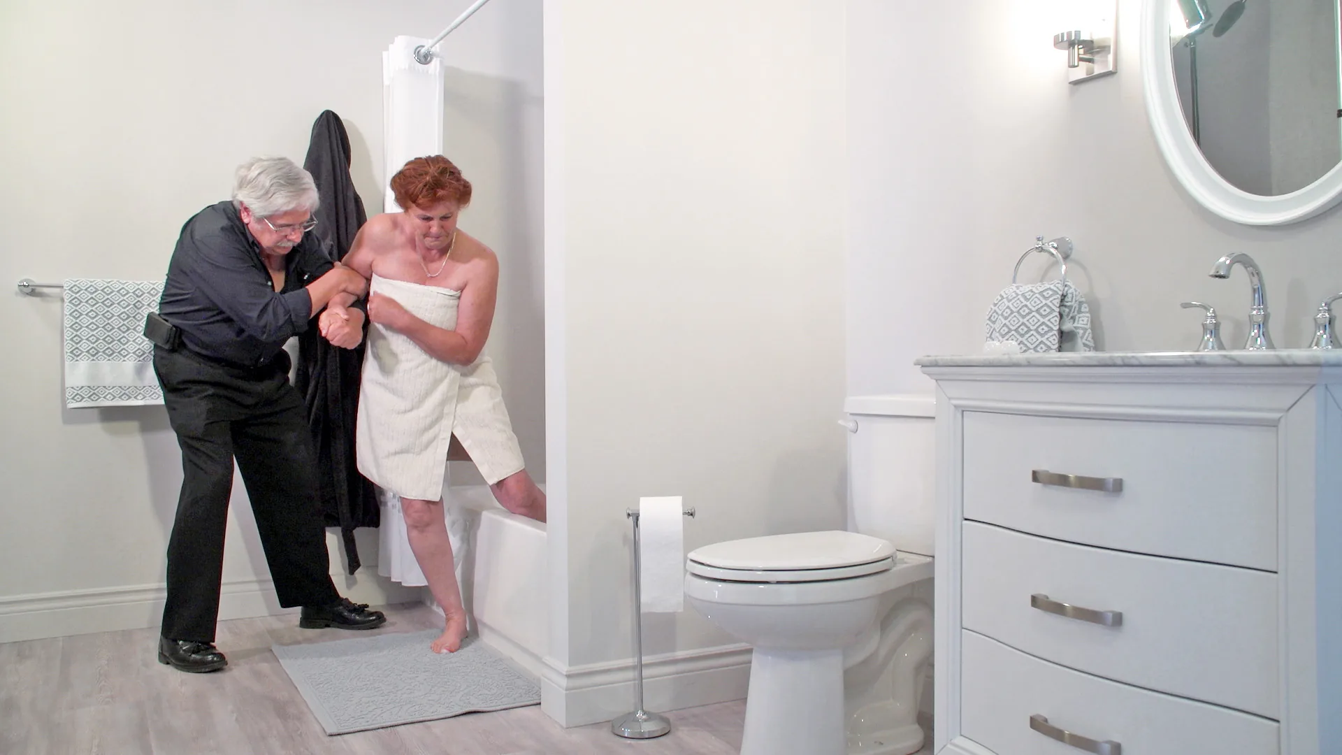 Bathroom safety tub cutout for easier entry